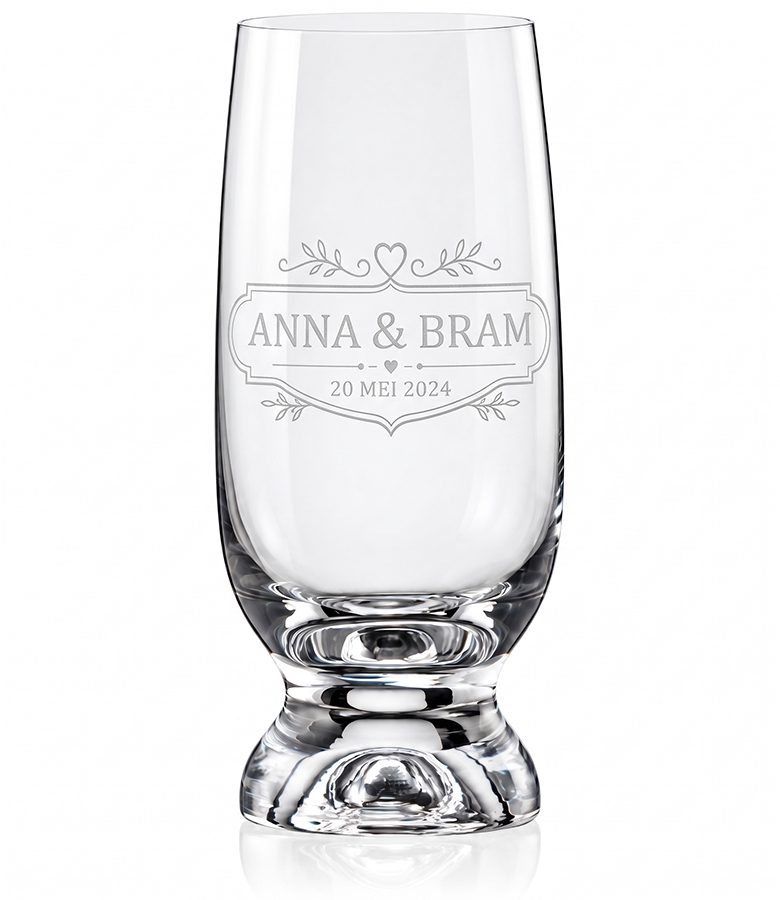 bierglas met naam logo tekst graveren