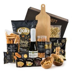 Kerstpakket Tapas voor Jou met cava en bamboe plank