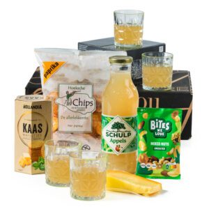 Kerstpakket Van Hollandse Bodem met sap en kaas